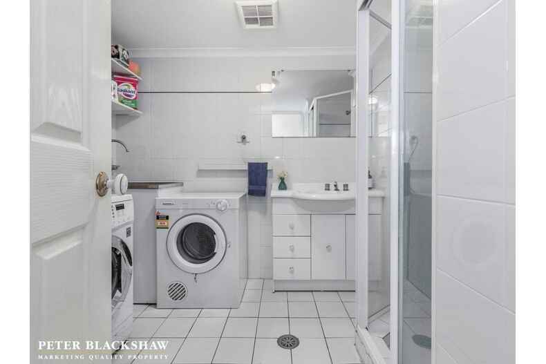 9/27 Leahy Close Narrabundah 9/27 Leahy Close Narrabundah