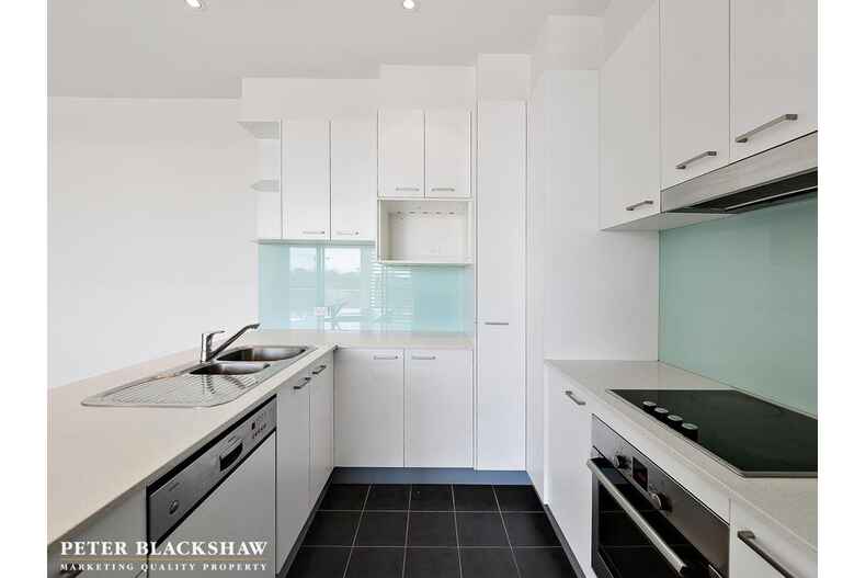 38/10 Burke Crescent Kingston 38/10 Burke Crescent Kingston