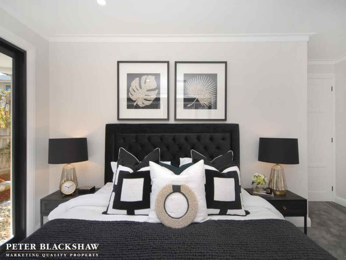 1 Blaxland Crescent Griffith