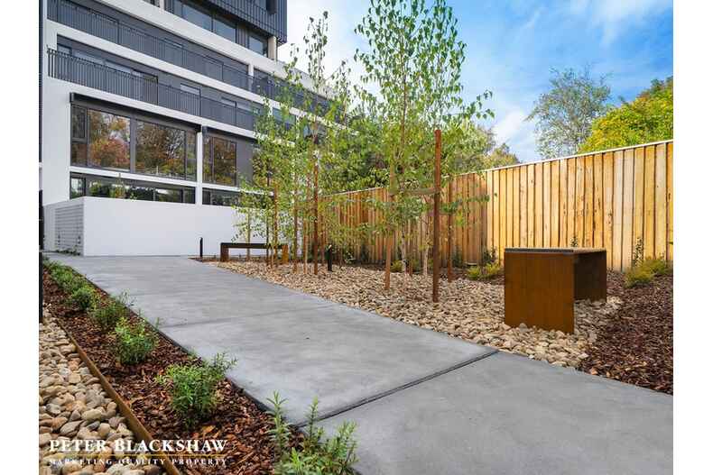 13/22 Canberra Avenue Forrest 13/22 Canberra Avenue Forrest