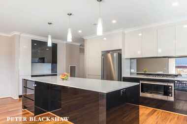 40 Harold White Avenue Coombs