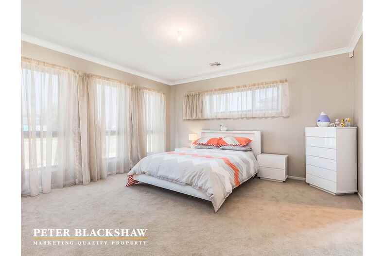 40 Harold White Avenue Coombs 40 Harold White Avenue Coombs