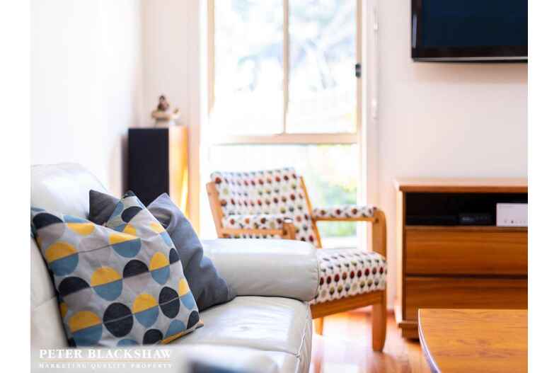 7/11 Florence Fuller Crescent Conder 7/11 Florence Fuller Crescent Conder