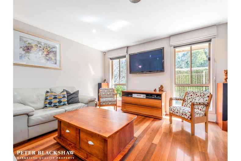 7/11 Florence Fuller Crescent Conder 7/11 Florence Fuller Crescent Conder