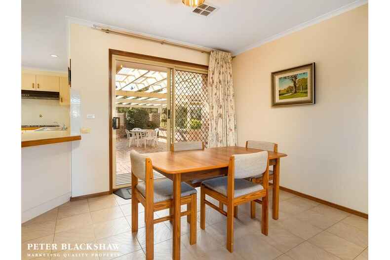 30 Rowntree Crescent Isaacs 30 Rowntree Crescent Isaacs