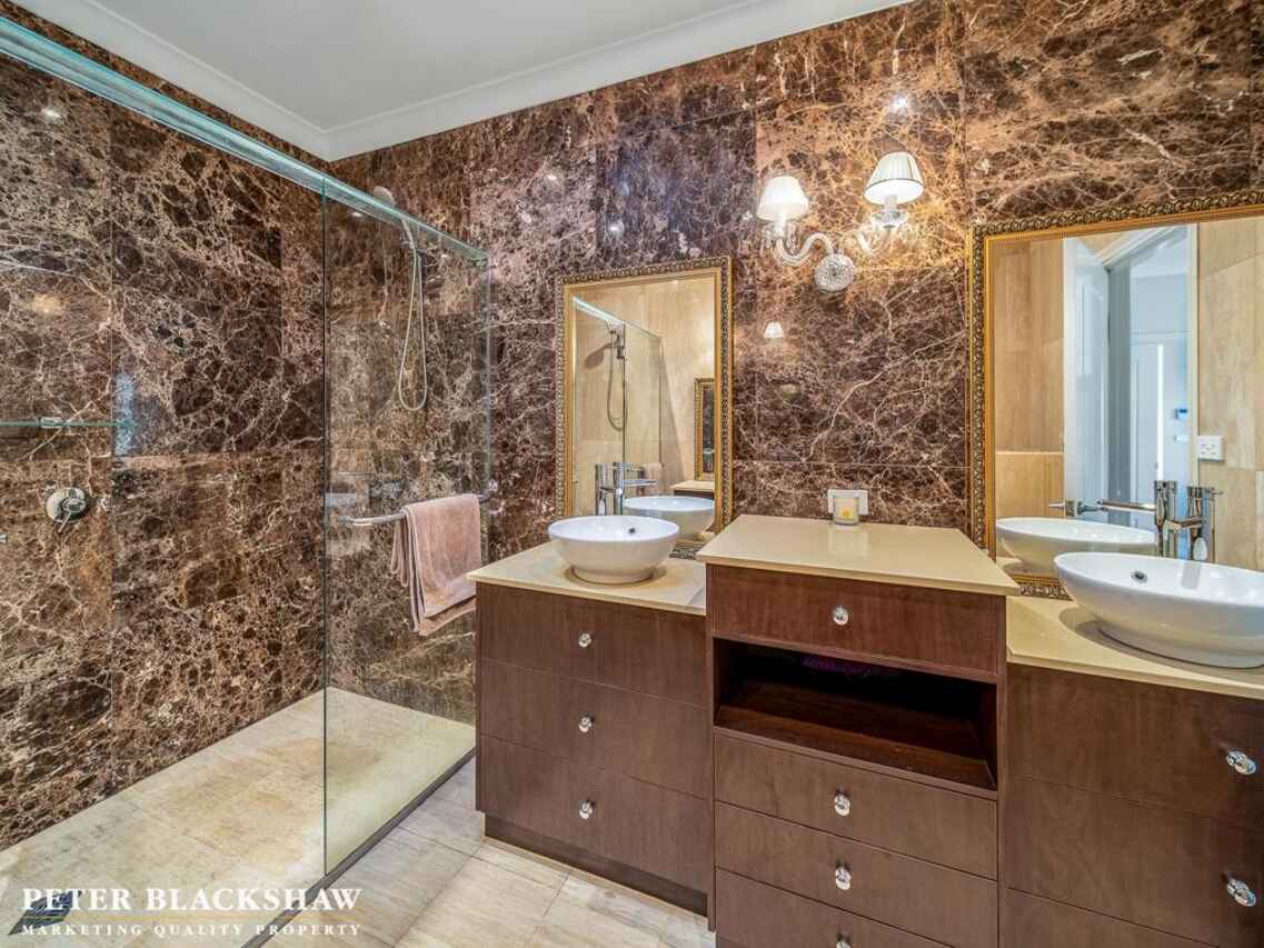 9 Babbage Crescent Griffith