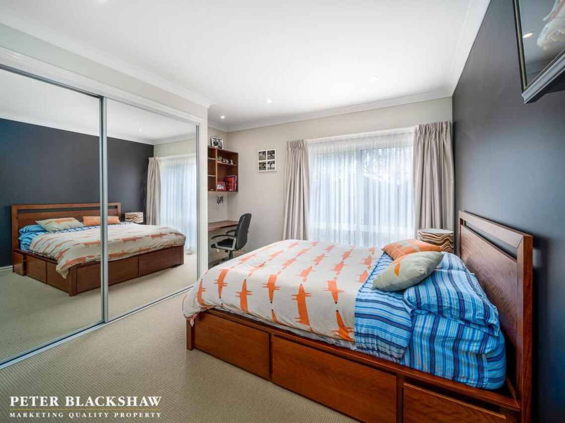 9 Babbage Crescent Griffith
