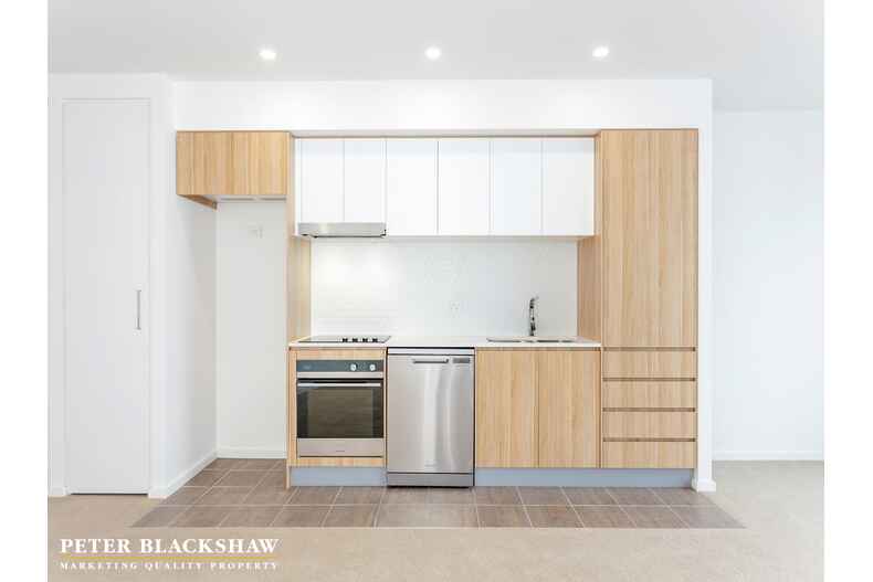 297/1 Anthony Rolfe Avenue Gungahlin