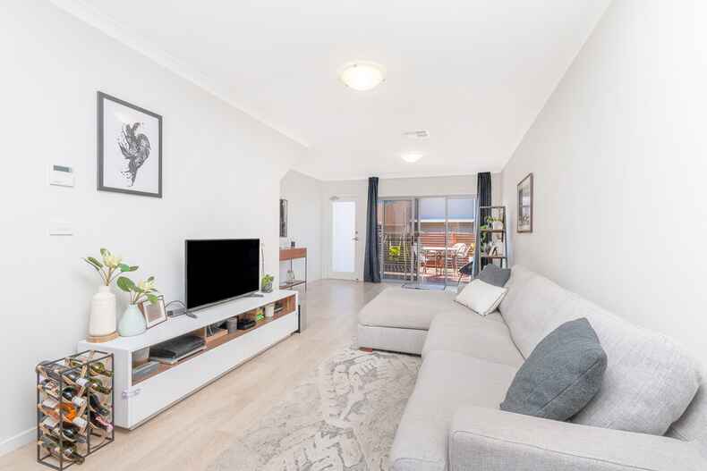 43/41 Philip Hodgins Street Wright 43/41 Philip Hodgins Street Wright