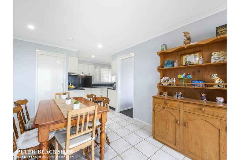 16 Mimosa Close Isabella Plains 16 Mimosa Close Isabella Plains