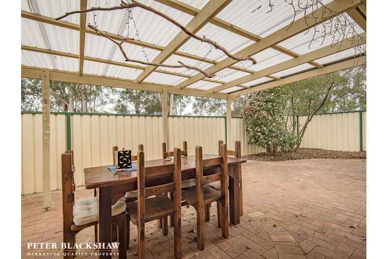 16 Mimosa Close Isabella Plains 16 Mimosa Close Isabella Plains