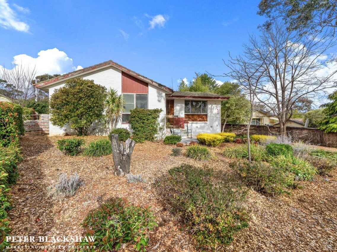 49 Ingamells Street Garran
