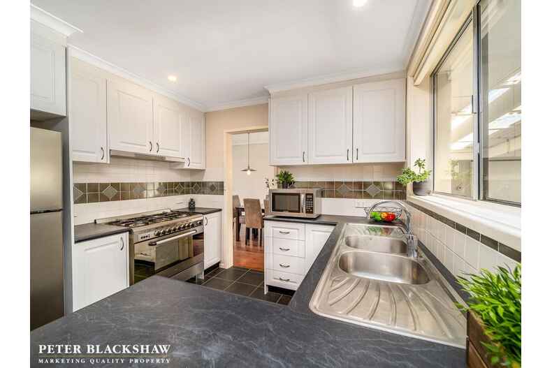 4 Bulli Place Fisher 4 Bulli Place Fisher