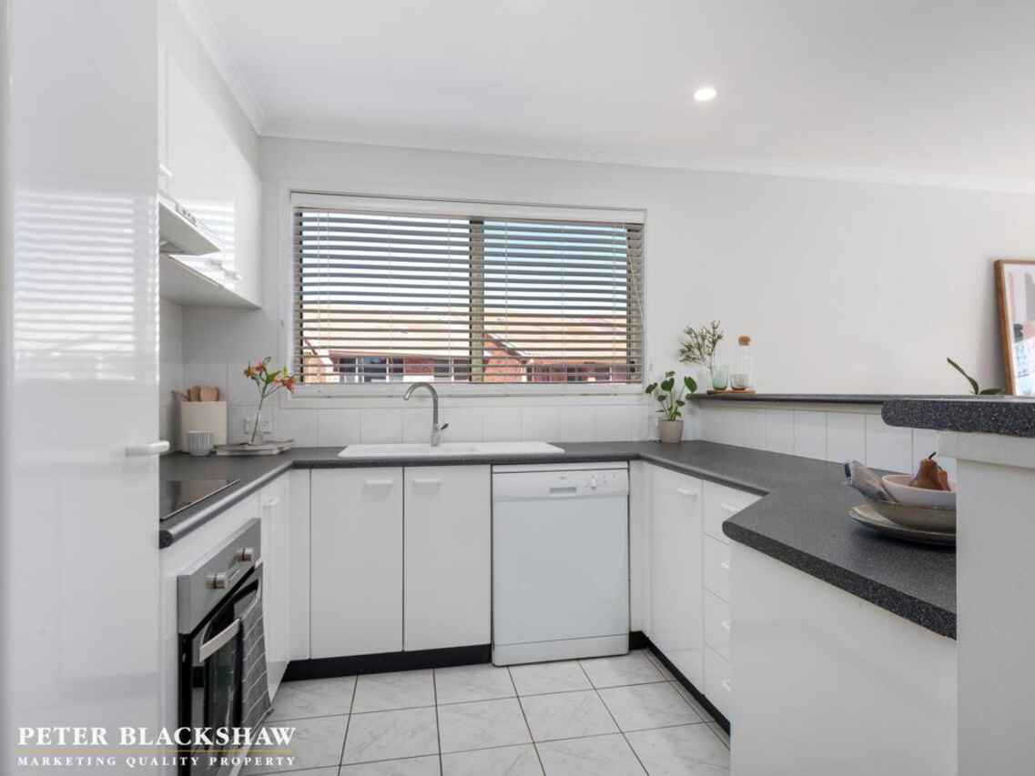 46/44 Jerrabomberra Avenue Narrabundah