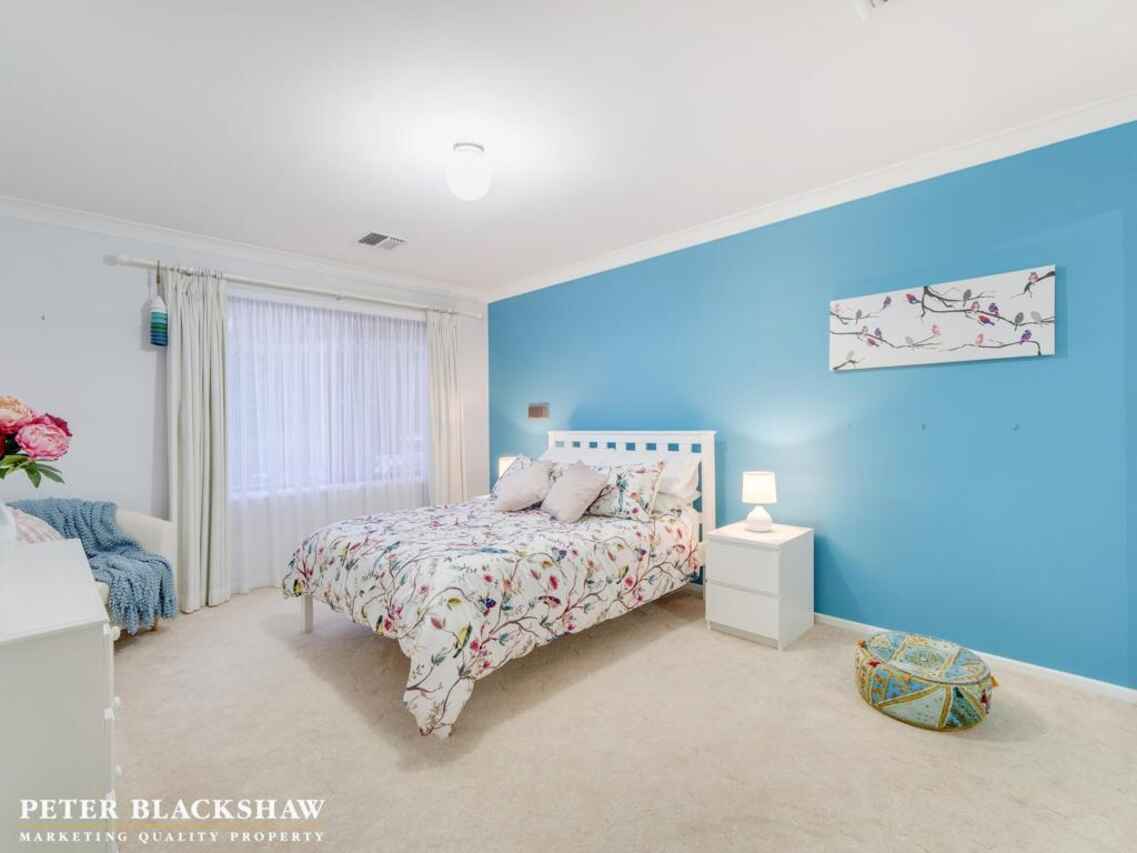 2 Chapple Close Isaacs