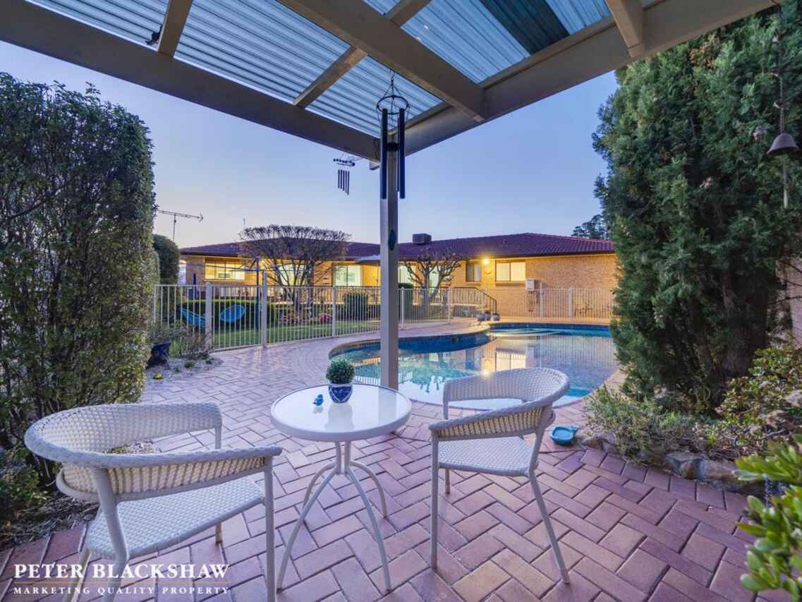 2 Chapple Close Isaacs