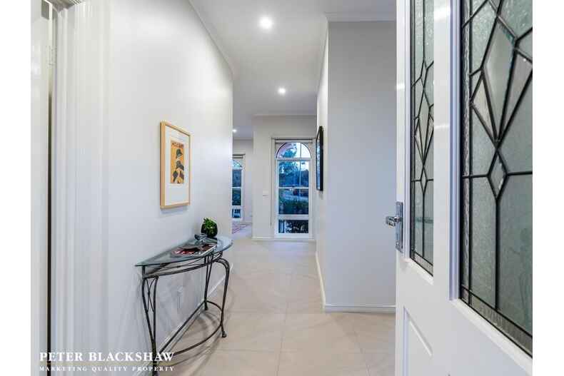 7/10 Taronga Place O'Malley 7/10 Taronga Place O'Malley