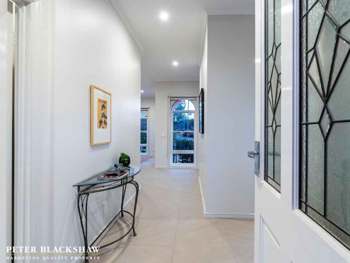 7/10 Taronga Place O'Malley