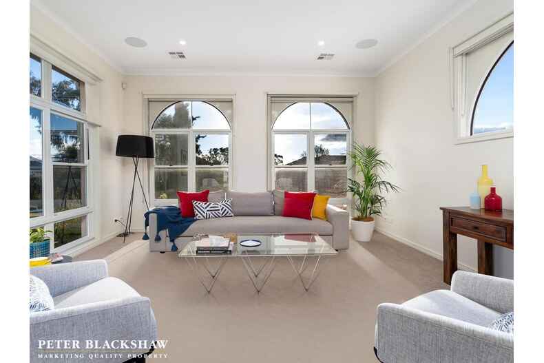 7/10 Taronga Place O'Malley 7/10 Taronga Place O'Malley