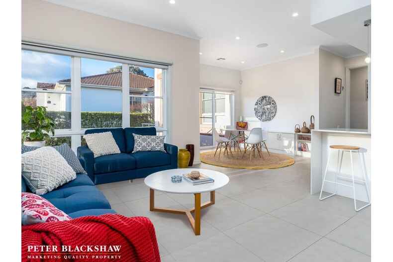 7/10 Taronga Place O'Malley 7/10 Taronga Place O'Malley