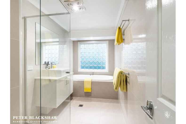 7/10 Taronga Place O'Malley 7/10 Taronga Place O'Malley