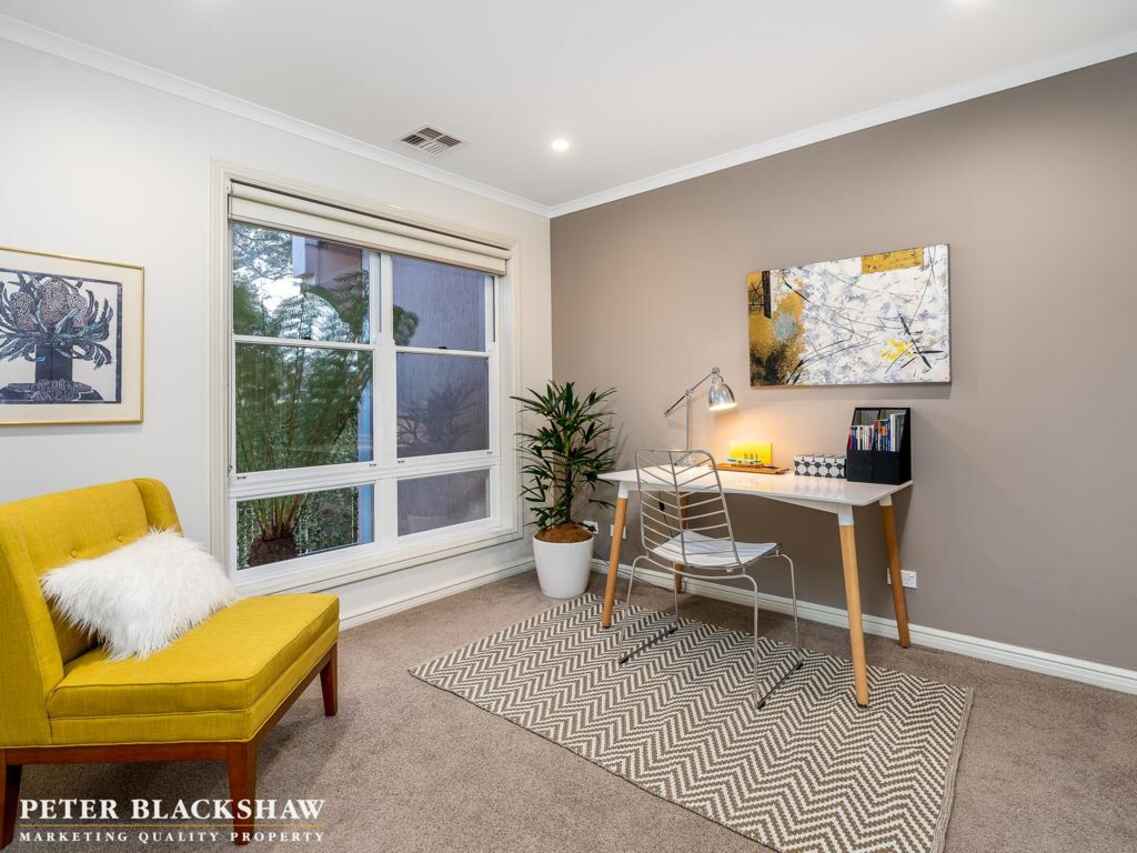 7/10 Taronga Place O'Malley