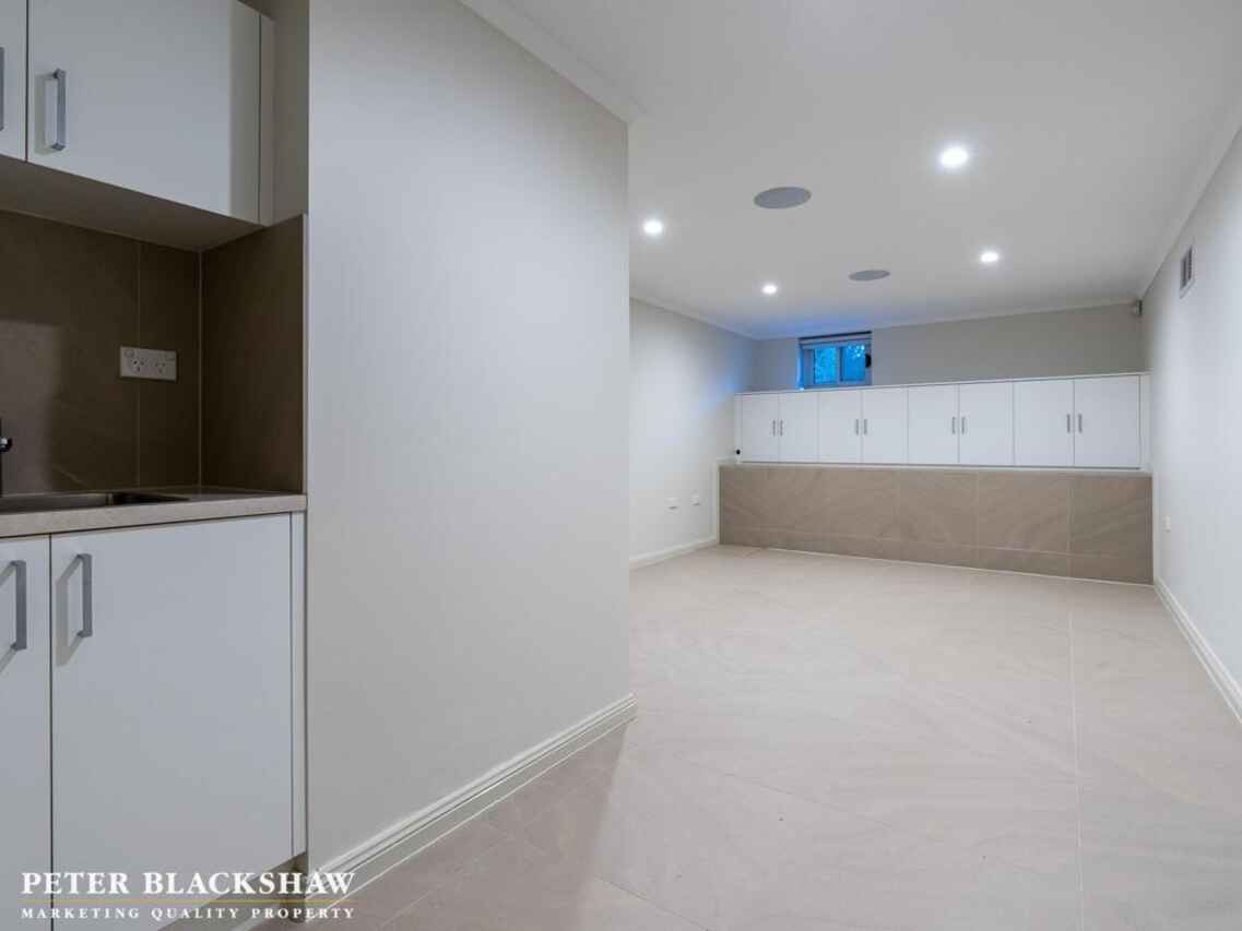 7/10 Taronga Place O'Malley