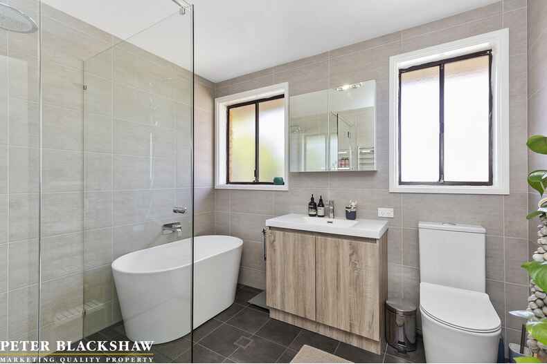 5 Stenhouse Close Evatt 5 Stenhouse Close Evatt