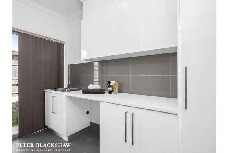 1 Laird Crescent Forde 1 Laird Crescent Forde