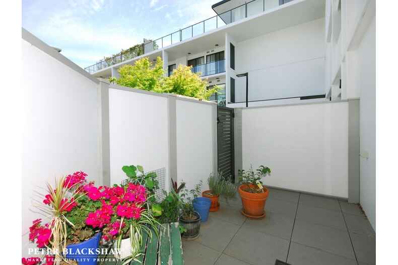 108/55 The Causeway Kingston 108/55 The Causeway Kingston