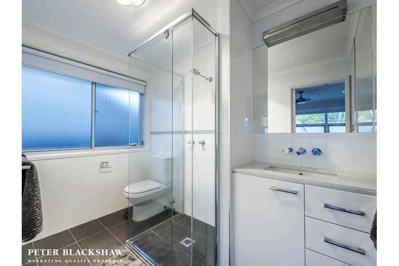 15 Majura Place Jerrabomberra