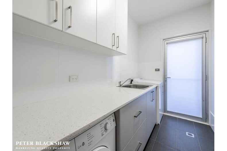 15 Majura Place Jerrabomberra