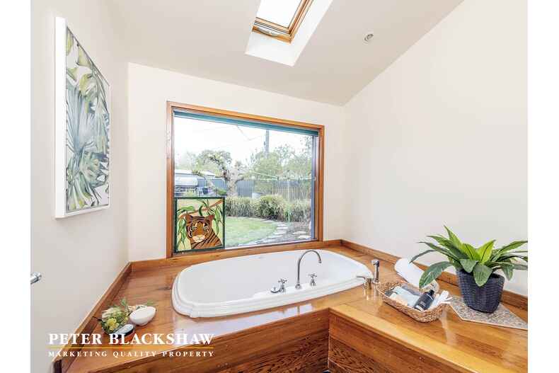 4 Cardew Crescent Holder 4 Cardew Crescent Holder