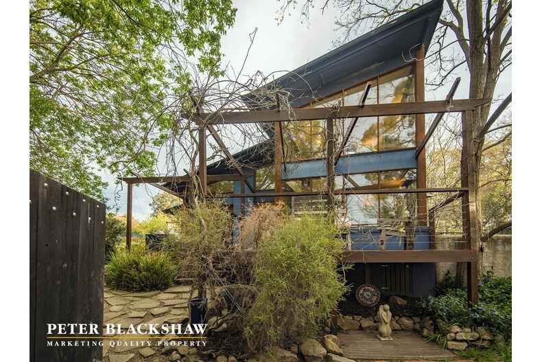 4 Cardew Crescent Holder 4 Cardew Crescent Holder