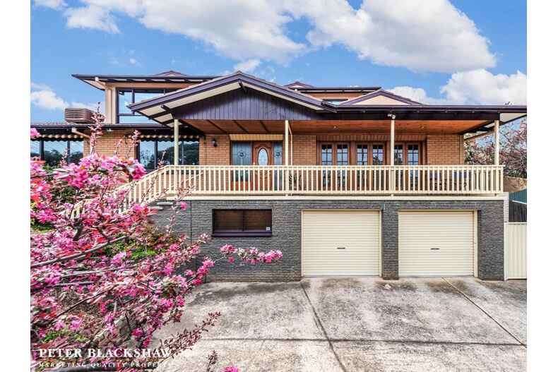 53 Buvelot Street Weston