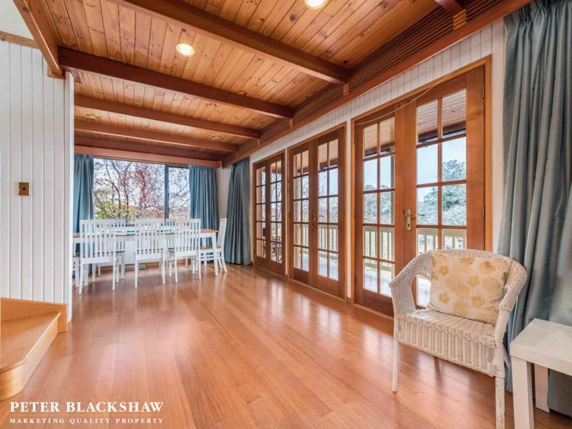 53 Buvelot Street Weston