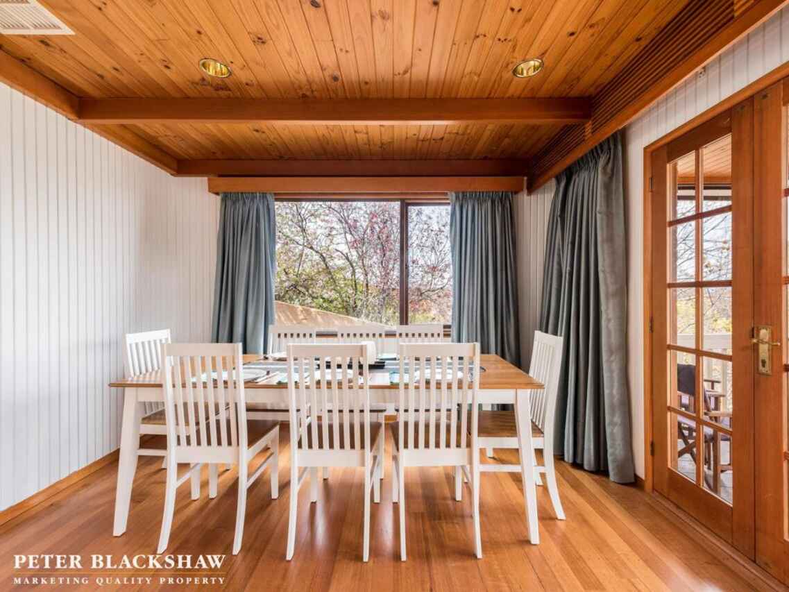 53 Buvelot Street Weston