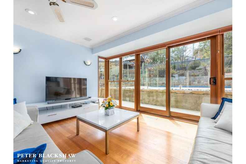 53 Buvelot Street Weston 53 Buvelot Street Weston