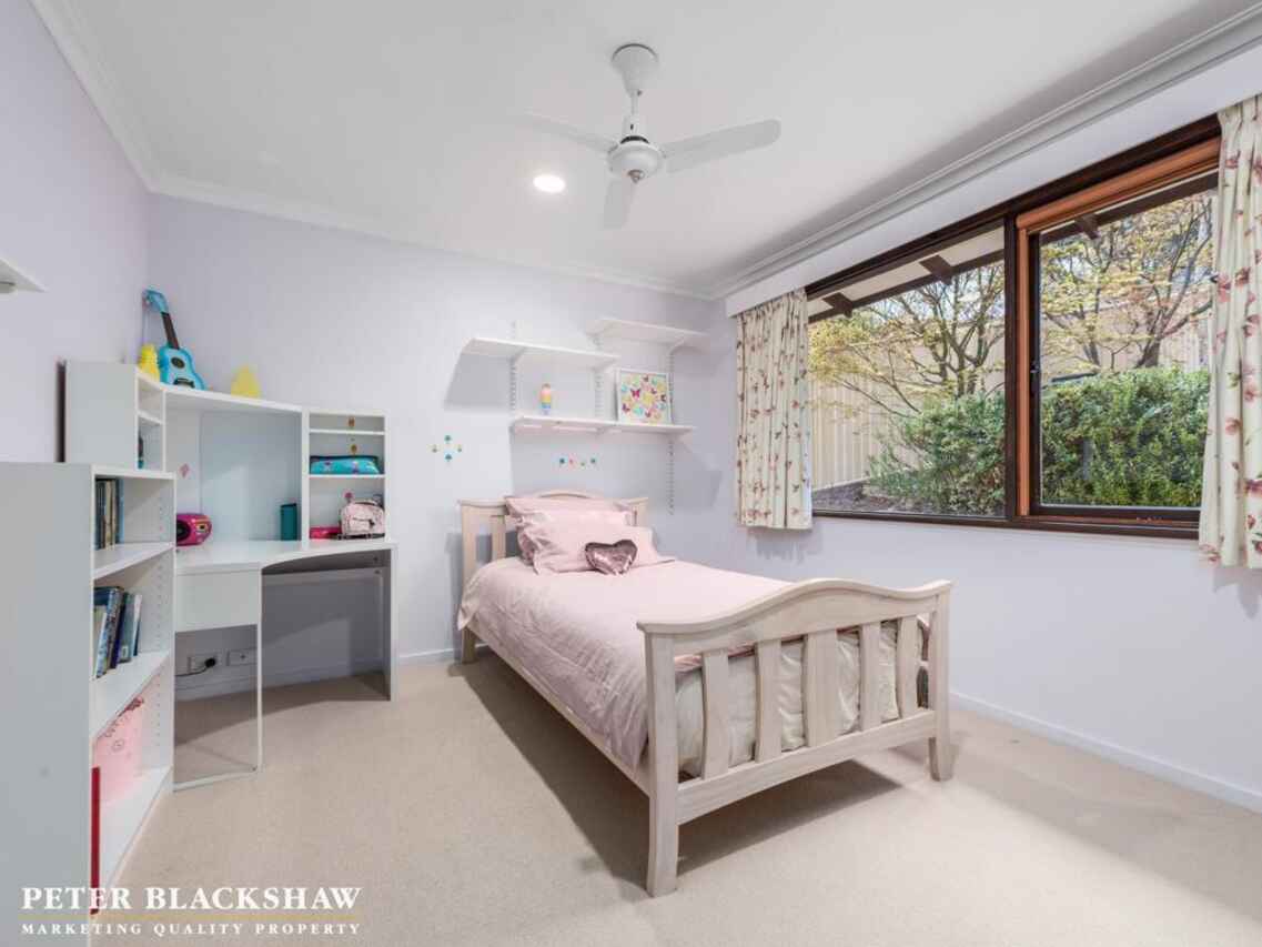 53 Buvelot Street Weston