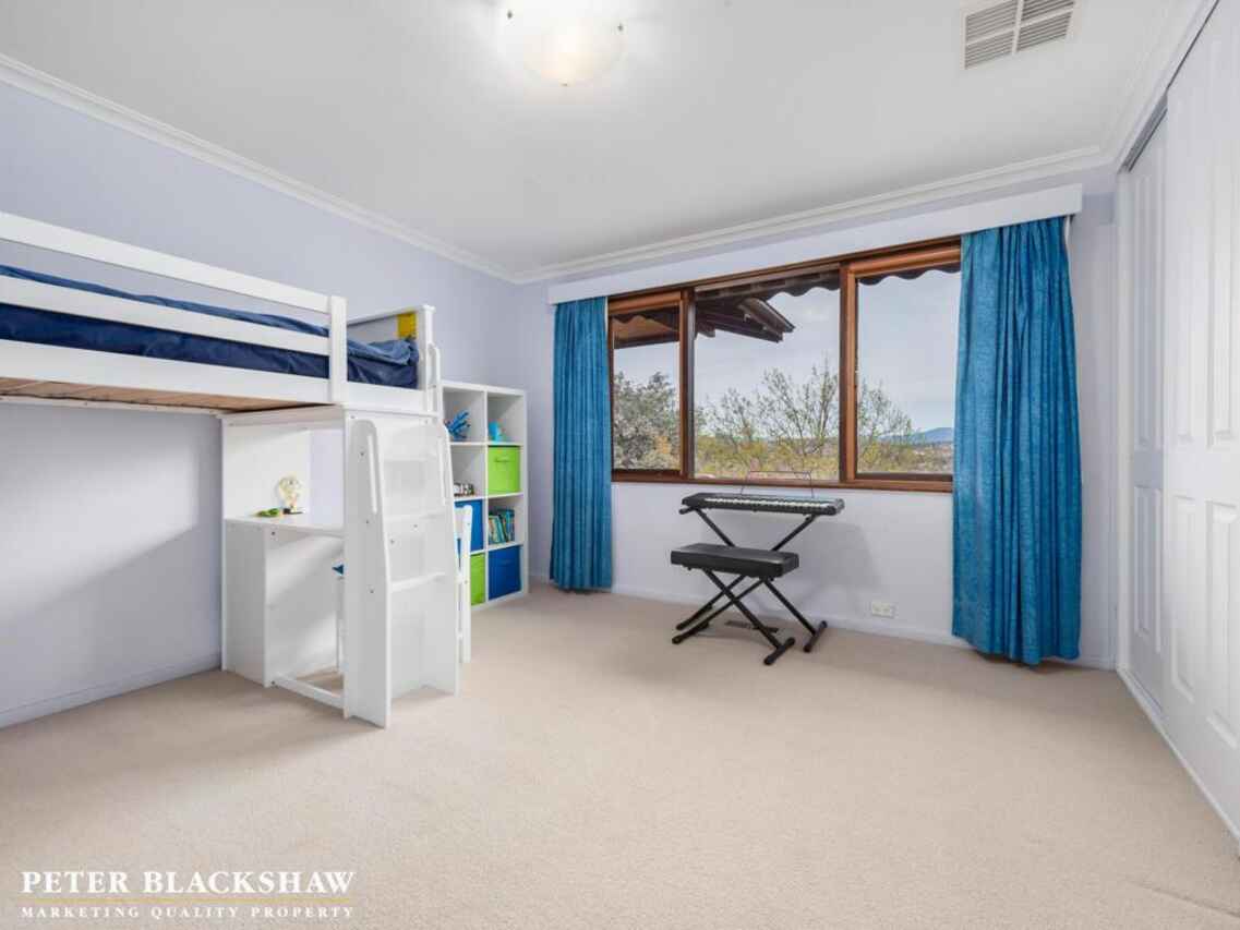 53 Buvelot Street Weston