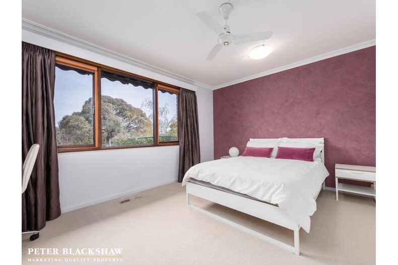 53 Buvelot Street Weston 53 Buvelot Street Weston