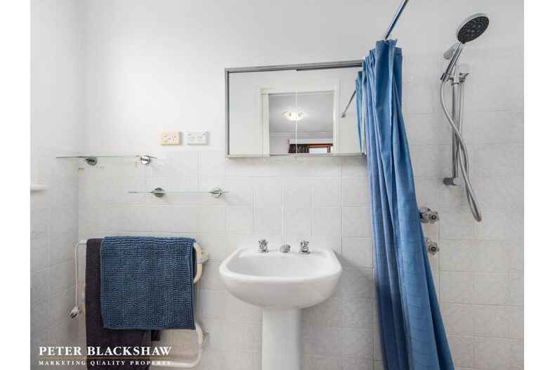 53 Buvelot Street Weston 53 Buvelot Street Weston