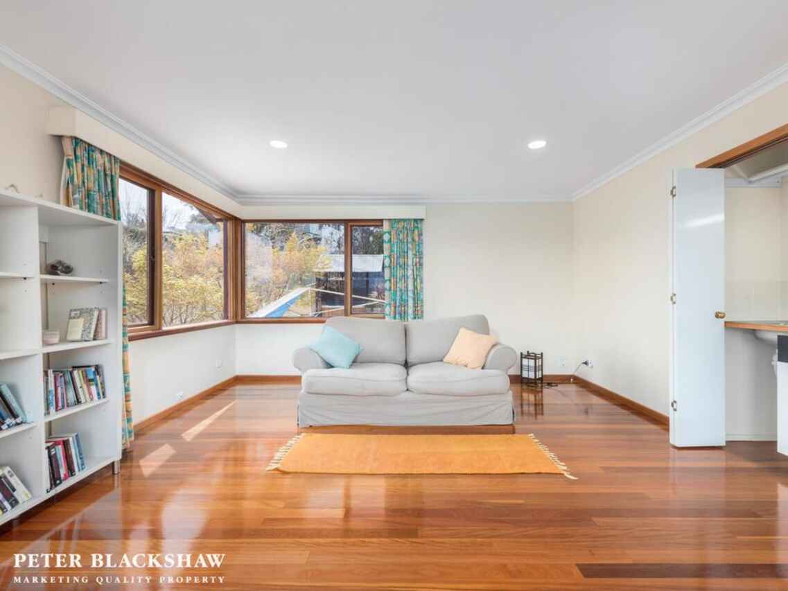 53 Buvelot Street Weston
