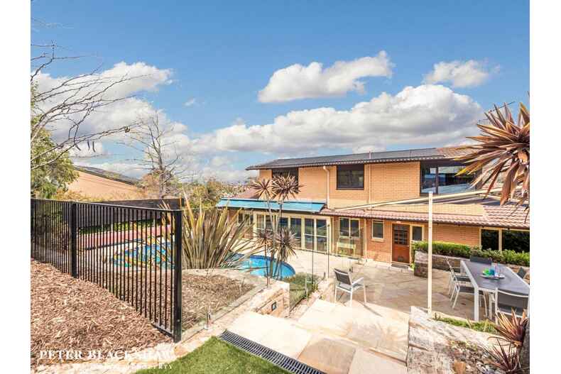 53 Buvelot Street Weston 53 Buvelot Street Weston