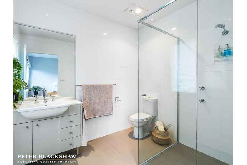 110/215 Aspinall Street Watson 110/215 Aspinall Street Watson