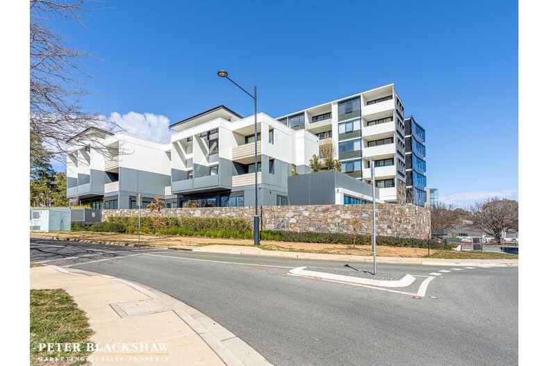 39/65 Constitution Avenue Campbell