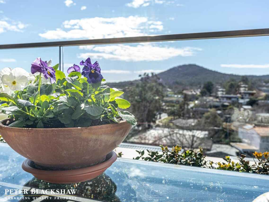39/65 Constitution Avenue Campbell