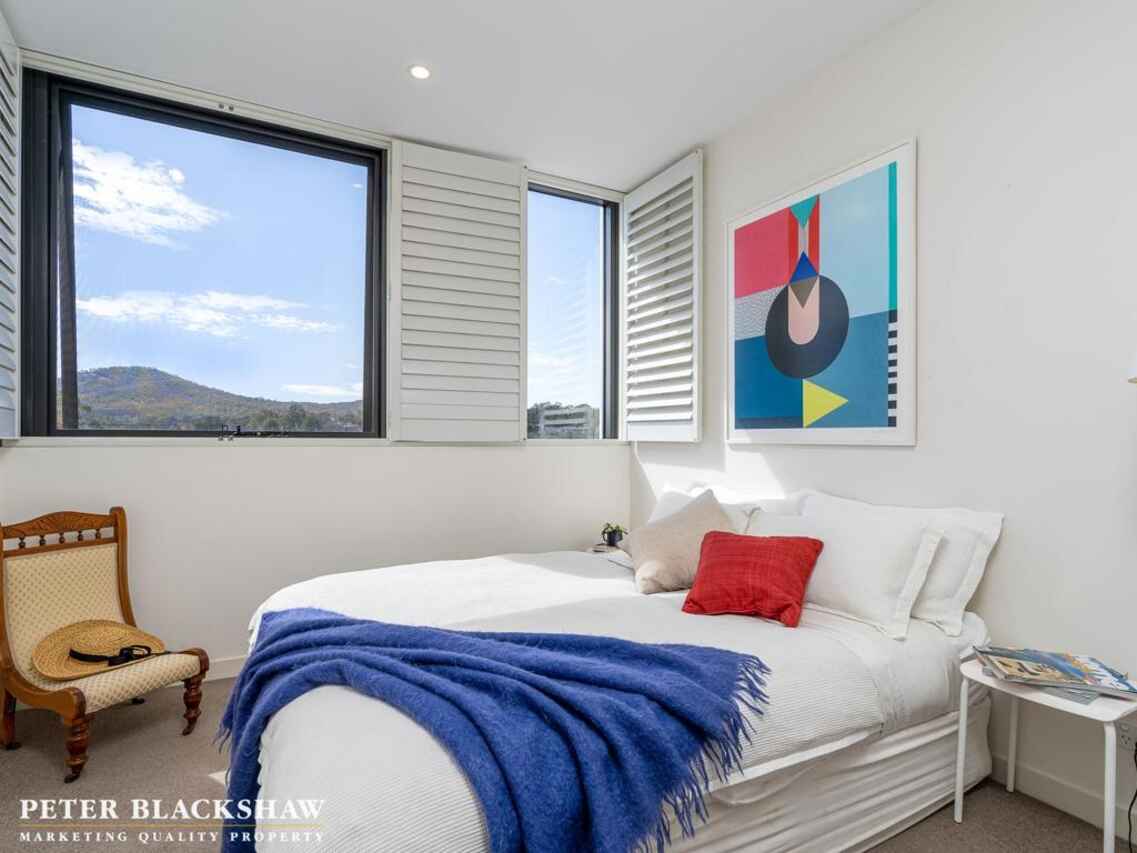 39/65 Constitution Avenue Campbell