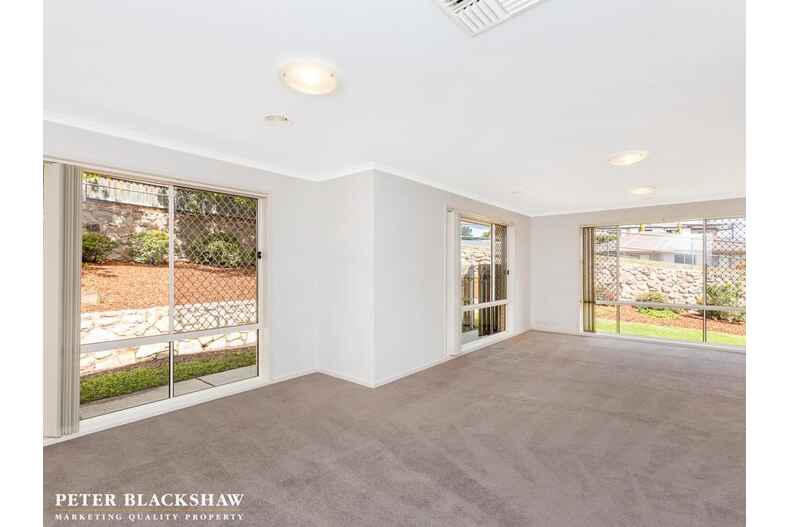 2 Walter Close Jerrabomberra 2 Walter Close Jerrabomberra