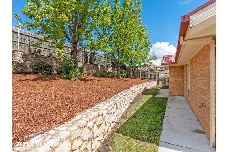 2 Walter Close Jerrabomberra 2 Walter Close Jerrabomberra